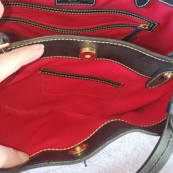 Black Leather Tote Bag with Contrast Stitching - Picture 9 of 14